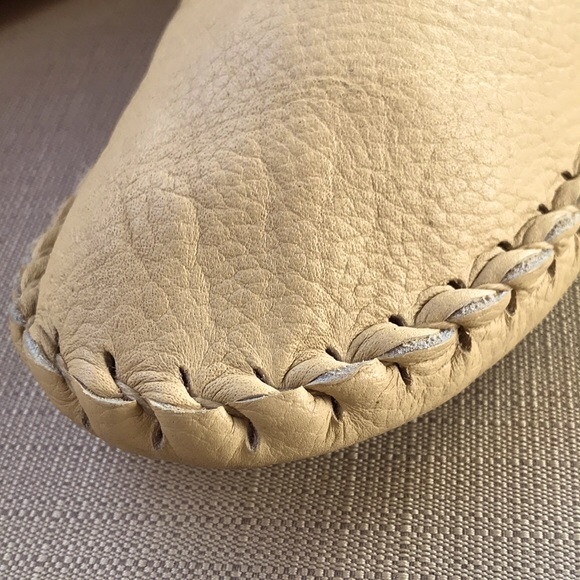 Handcrafted Leather Navajo Style One Button Moccasins Size 10 - Picture 8 of 13